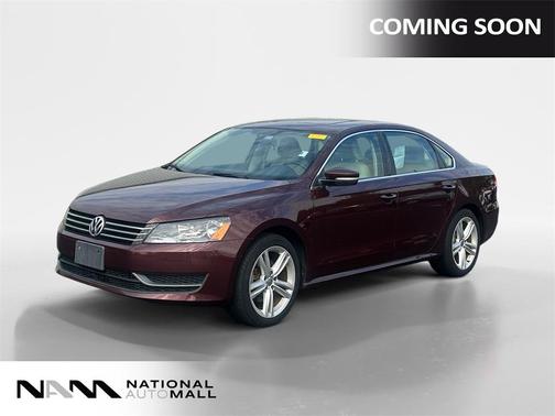 2014 Volkswagen Passat 1.8T Auto SE w/Sunroof & Nav