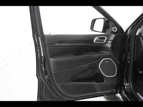 Diamond Black 2021 Jeep Grand Cherokee Summit