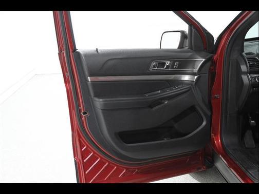 Ruby Red Metallic Tinted Clearcoat 2019 Ford Explorer XLT