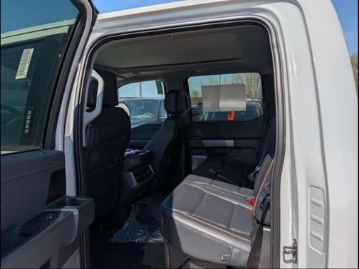 Avalanche Gray 2026 Ford F-250 Lariat