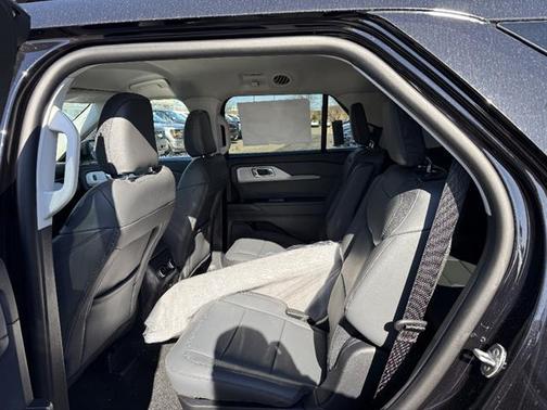 Agate Black 2026 Ford Explorer Active
