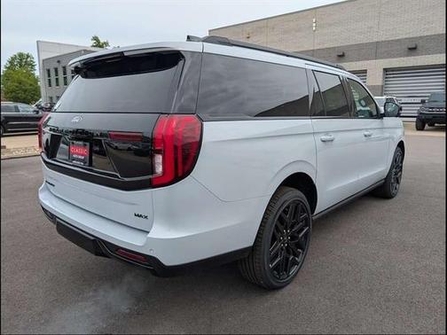 Space Silver 2026 Ford Expedition Max Platinum