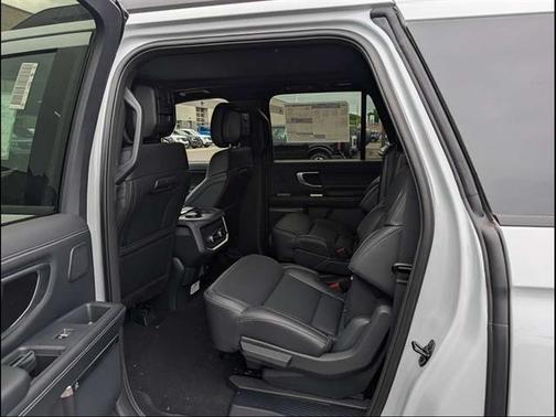 Space Silver 2026 Ford Expedition Max Platinum