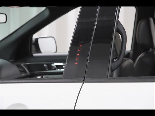 White Platinum Tri-Coat Metallic 2019 Ford Explorer XLT