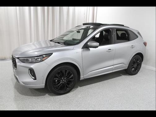 Iconic Silver 2023 Ford Escape ST-Line Elite