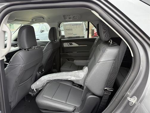 Carbonized Gray 2026 Ford Explorer Active