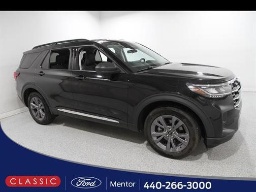 Agate Black 2025 Ford Explorer Active