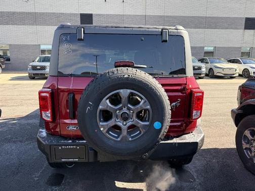 Ruby Red Metallic Tinted Clearcoat 2026 Ford Bronco Big Bend