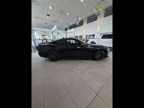 2025 Ford Mustang Dark Horse