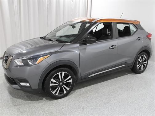 2019 Nissan Kicks SR