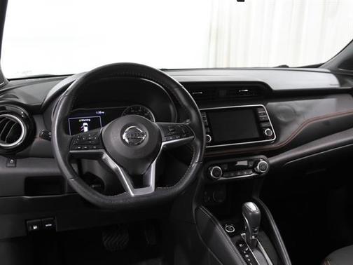 2019 Nissan Kicks SR