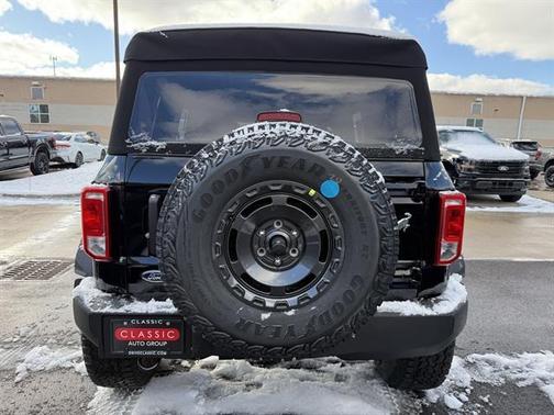 2025 Ford Bronco Base