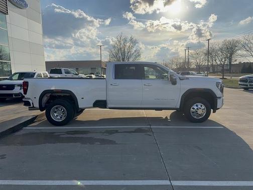 2024 GMC Sierra 3500 Denali