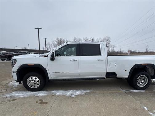 2024 GMC Sierra 3500 Denali