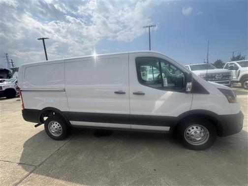 2025 Ford Transit-250 T-250 130 LOW RF 9070 GVWR