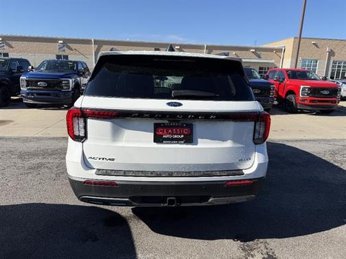 Star White 2026 Ford Explorer Active