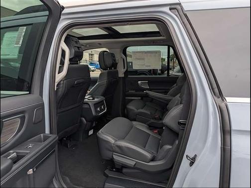 Glacier Gray Metallic 2026 Ford Expedition Max Platinum