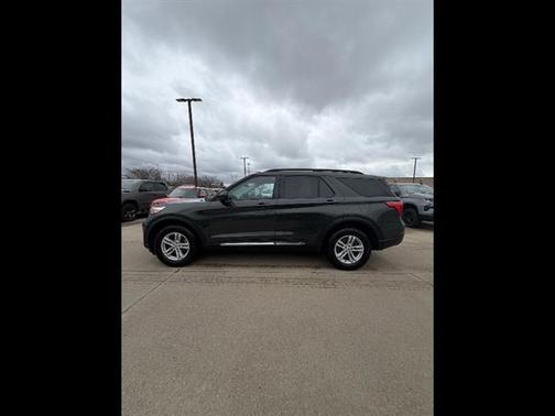 Green 2023 Ford Explorer XLT