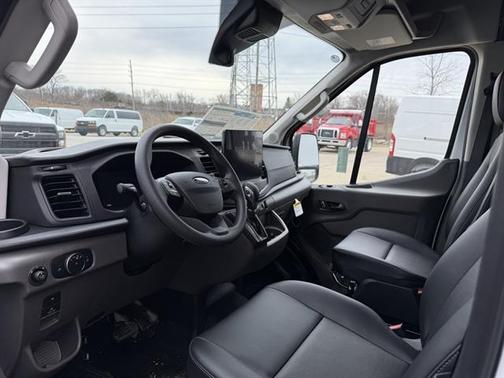 2026 Ford Transit-250 148 WB Medium Roof Cargo