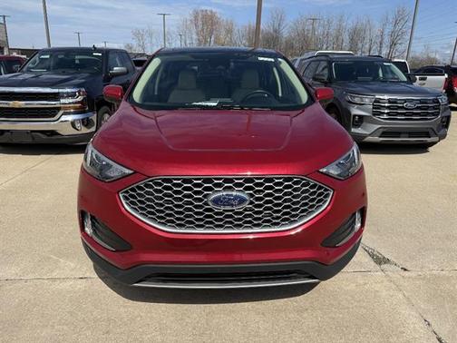 Rapid Red Metallic Tinted Clearcoat 2024 Ford Edge SEL