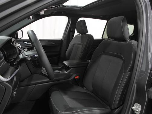 2024 Jeep Grand Cherokee L Laredo