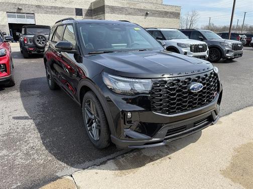 Agate Black 2026 Ford Explorer ST