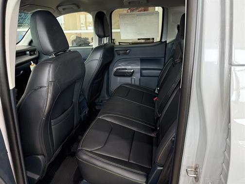 Space Gray 2026 Ford Maverick Lobo Standard