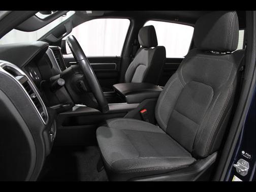 Patriot Blue Pearlcoat 2022 RAM 1500 Big Horn