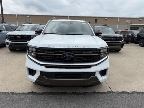 Oxford White 2026 Ford Expedition King Ranch