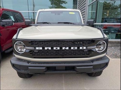 Desert Sand 2026 Ford Bronco Big Bend