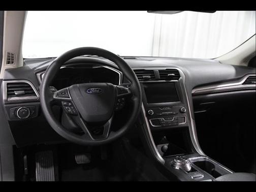 2020 Ford Fusion Hybrid SE