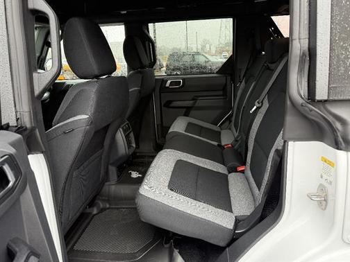 Oxford White 2026 Ford Bronco Big Bend
