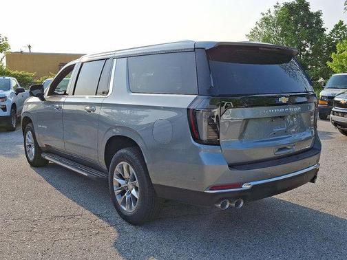 2025 Chevrolet Suburban Premier