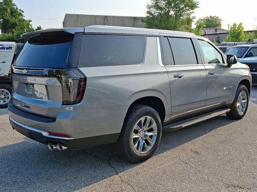 2025 Chevrolet Suburban Premier