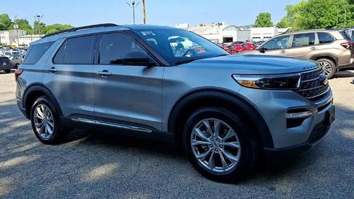 2023 Ford Explorer XLT