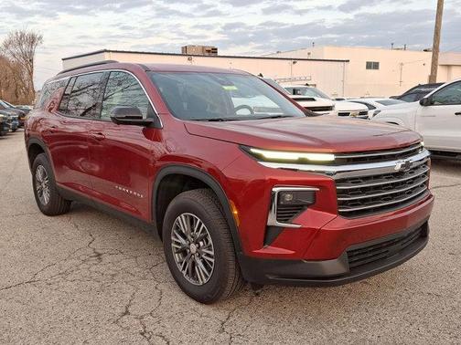 2025 Chevrolet Traverse LT