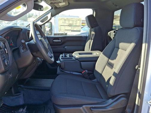 2025 Chevrolet Silverado 3500 WT
