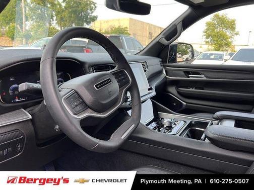 2023 Jeep Wagoneer L Series III