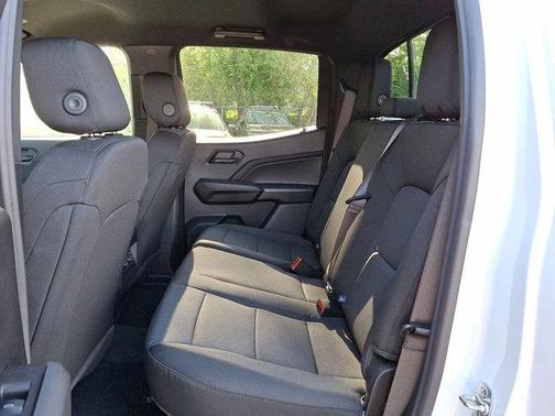 2025 Chevrolet Colorado WT