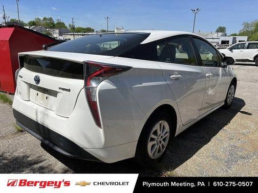 2016 Toyota Prius Two