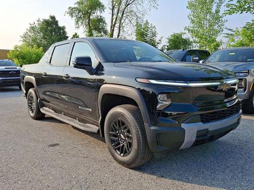 2025 Chevrolet Silverado EV LT
