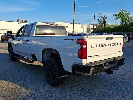 2025 Chevrolet Silverado 2500 Custom