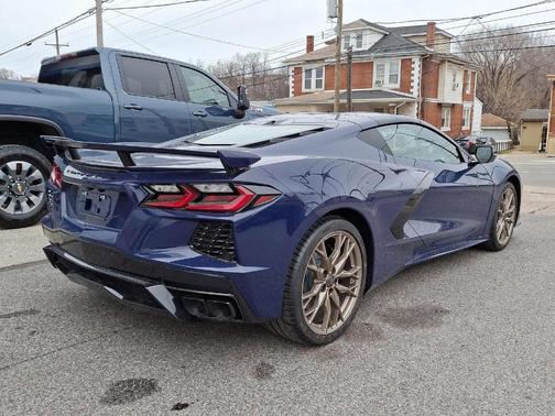 2025 Chevrolet Corvette Stingray w/2LT