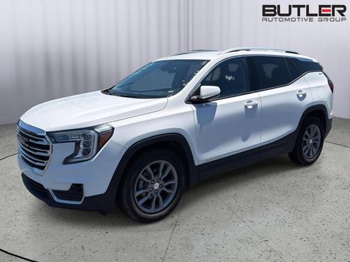 Summit White 2024 GMC Terrain SLT