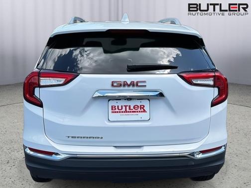 Summit White 2024 GMC Terrain SLT