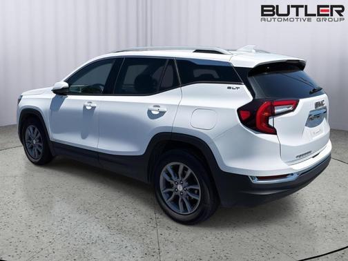 Summit White 2024 GMC Terrain SLT