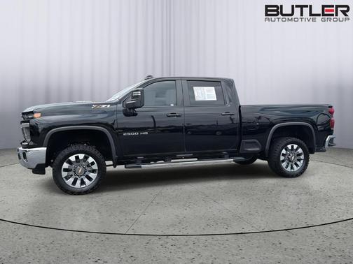 Black 2024 Chevrolet Silverado 2500 LT