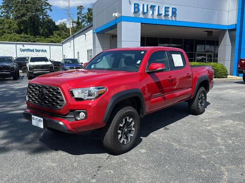 2022 Toyota Tacoma SR