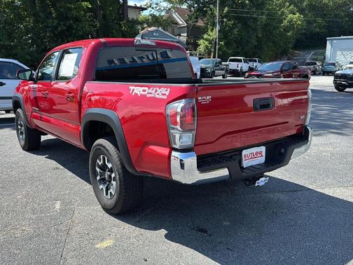 2022 Toyota Tacoma SR