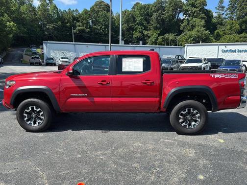 2022 Toyota Tacoma SR